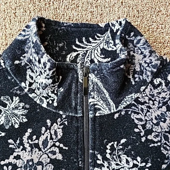 Basic Editions Zip Up - Picture 6 of 15